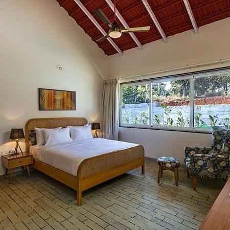 Saffronstays Mariposa By The River Montana, Karjat Exteriör bild
