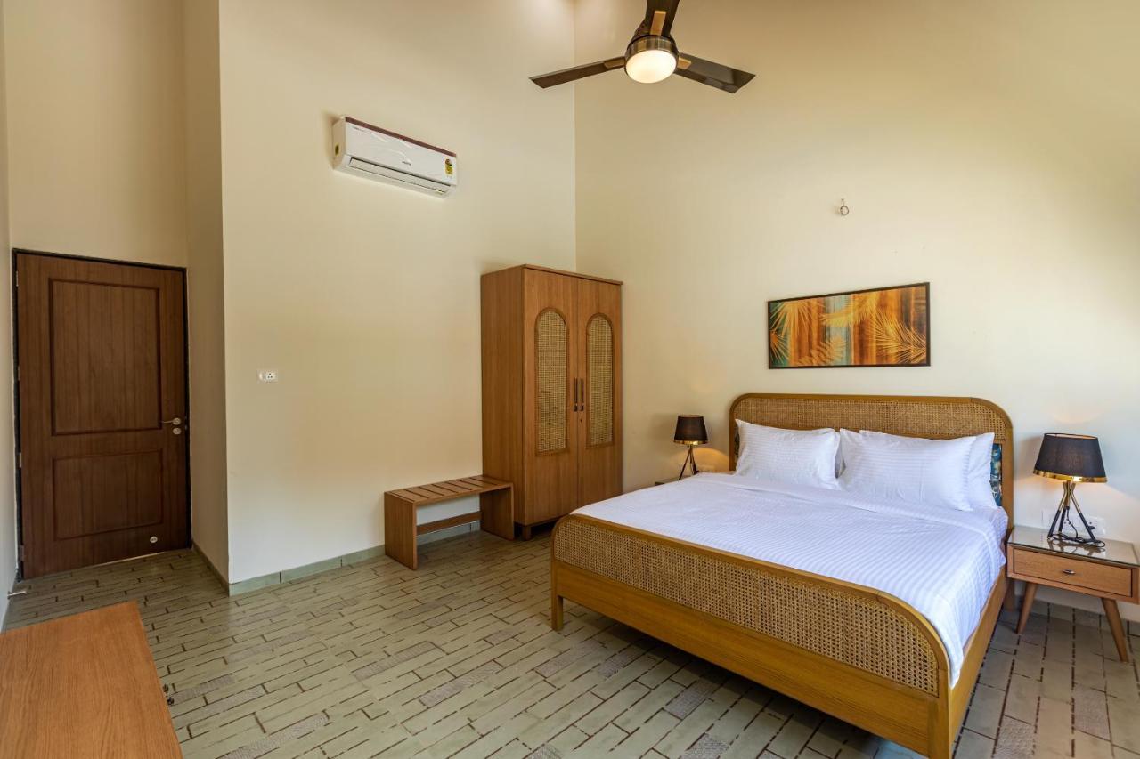 Saffronstays Mariposa By The River Montana, Karjat Exteriör bild