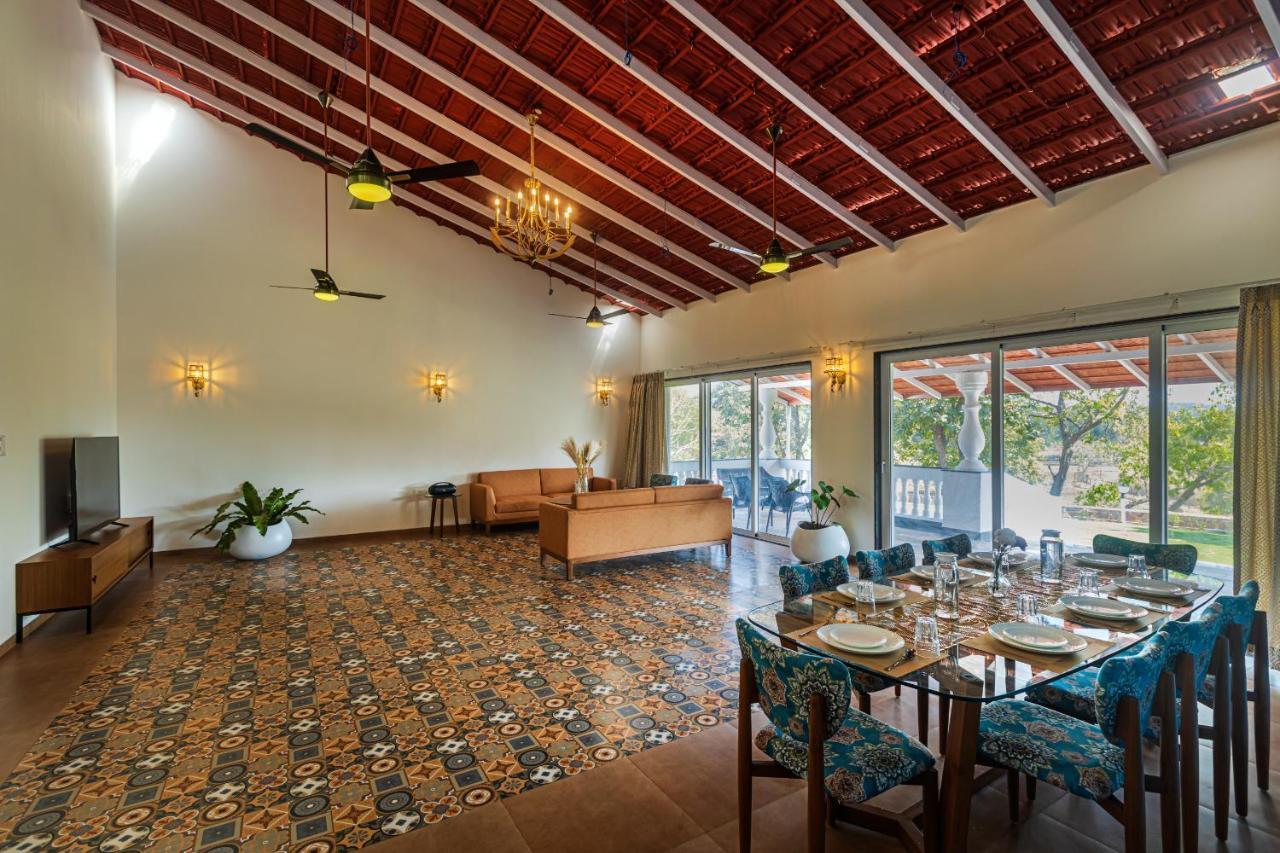 Saffronstays Mariposa By The River Montana, Karjat Exteriör bild