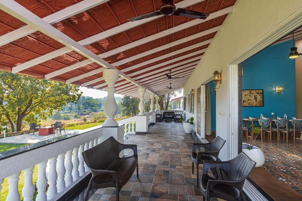 Saffronstays Mariposa By The River Montana, Karjat Exteriör bild