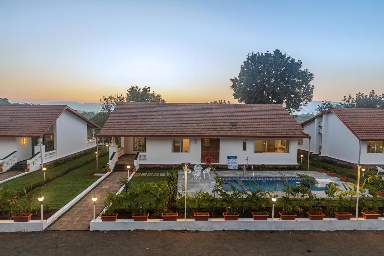 Saffronstays Mariposa By The River Montana, Karjat Exteriör bild